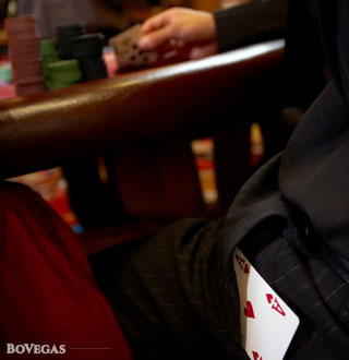 Card switch in casino Cheater