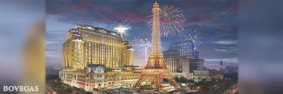 Casino The Parisian Macao at night